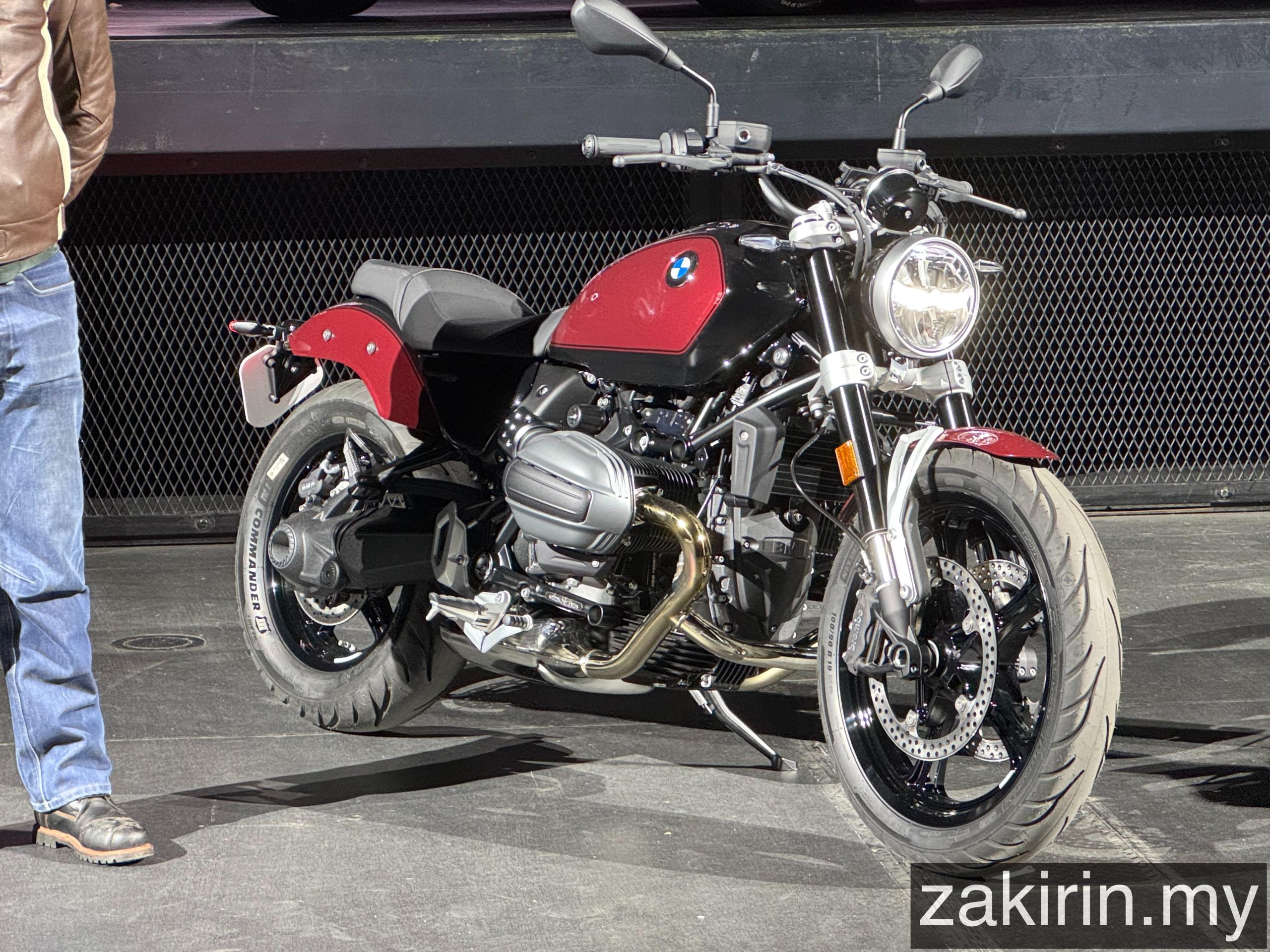 BMW R 12 2025 : Dua Mod Penunggangan, Lebih Selesa