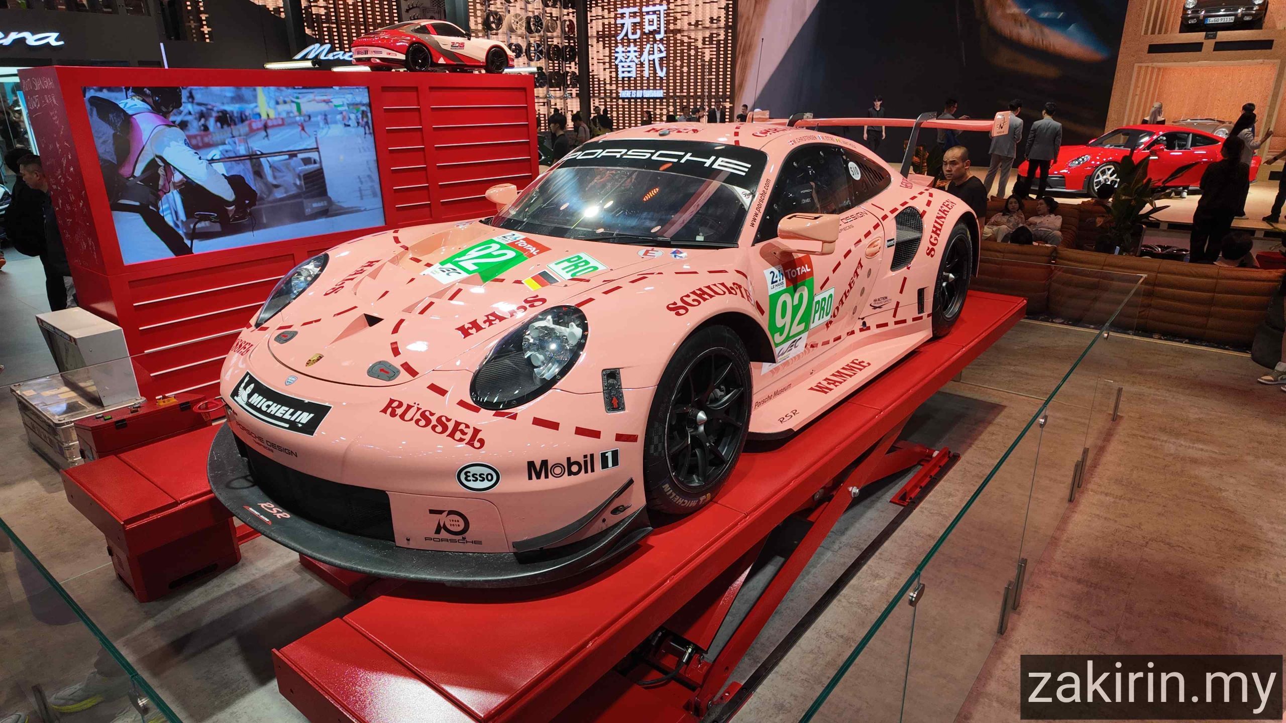 If Cars Had Personalities: What Would a Porsche 911 RSR Be Like