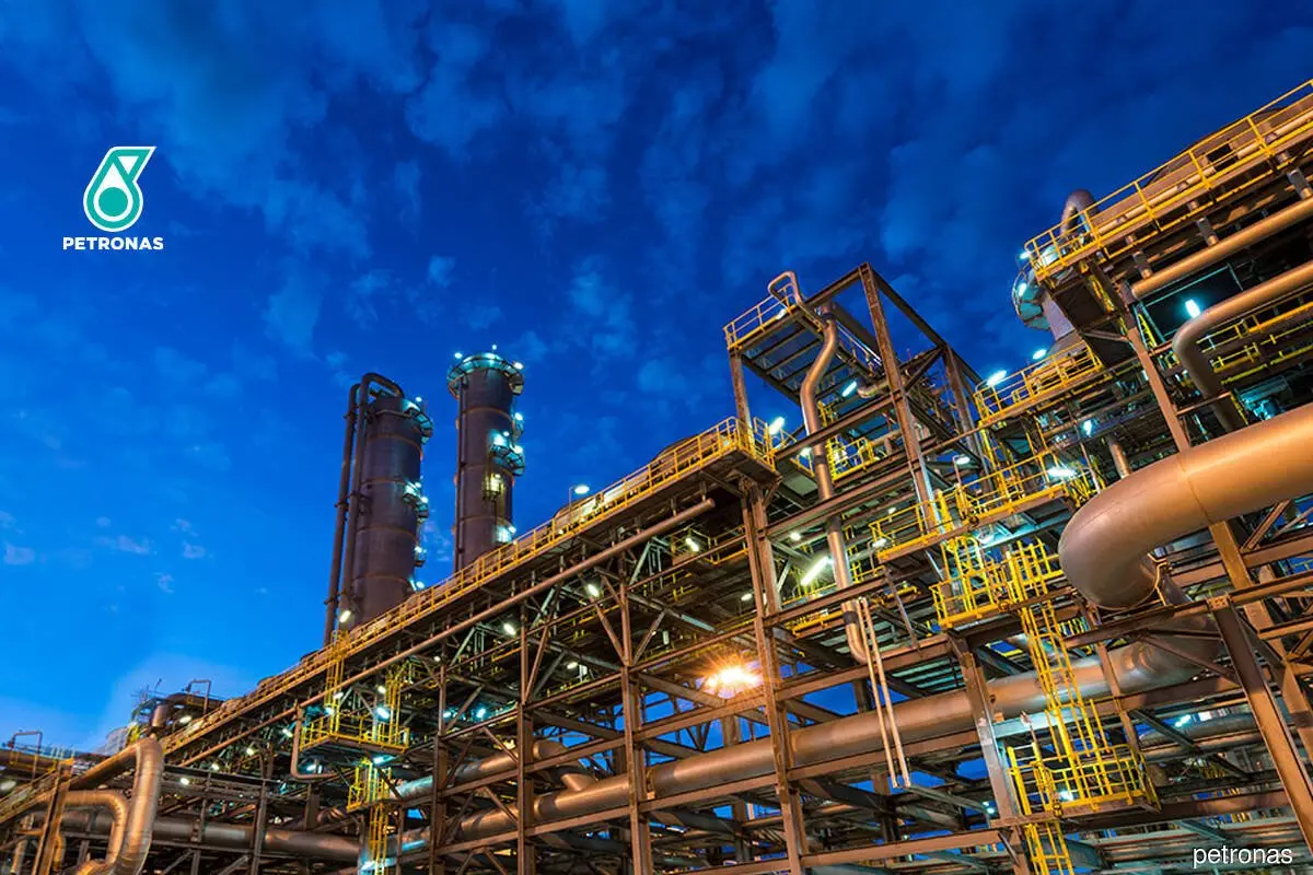 Petronas Chemicals Records RM1.08 Billion Net Loss in Second Quarter