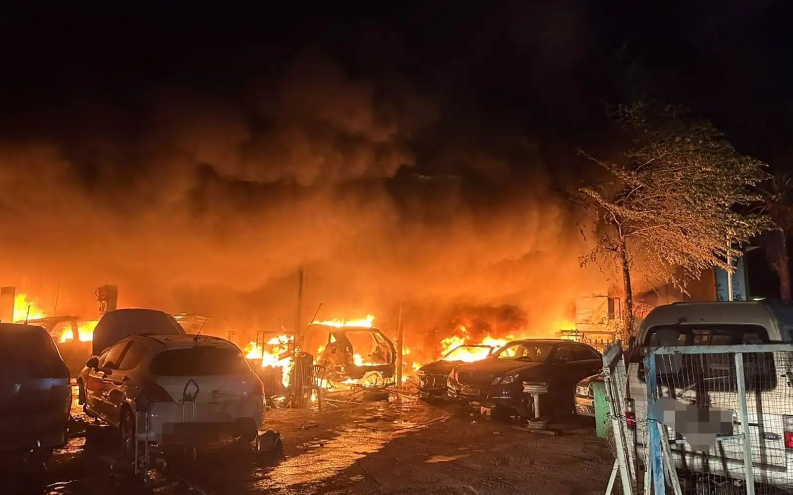 Massive Blaze in Shah Alam Workshop