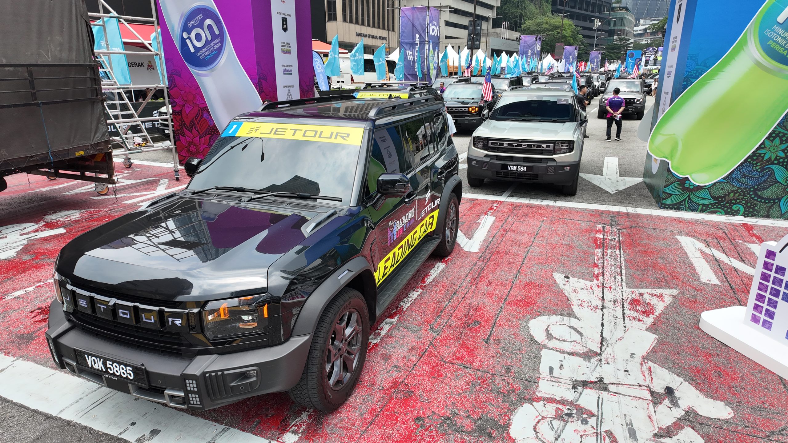 100-Car Jetour Owners Convoy Converges on KLCC for Malaysia Sarong Music Run 2026 Ahead of T2 i-DM Hybrid Launch