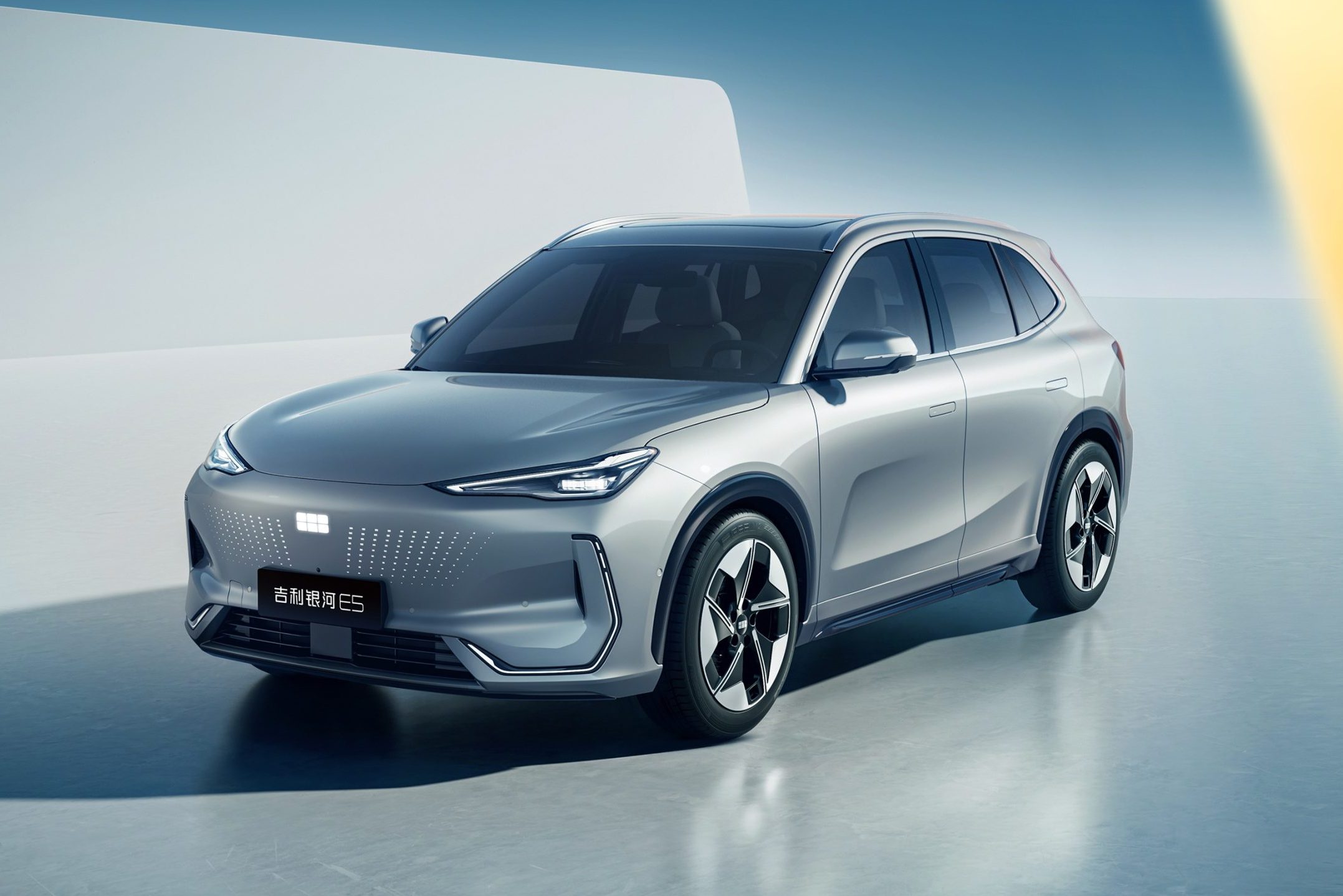 2027 Geely Galaxy E5 Facelift Unveiled: Proton e.MAS 7 Twin Gains 333 PS Motor, RWD Architecture, and Front Boot